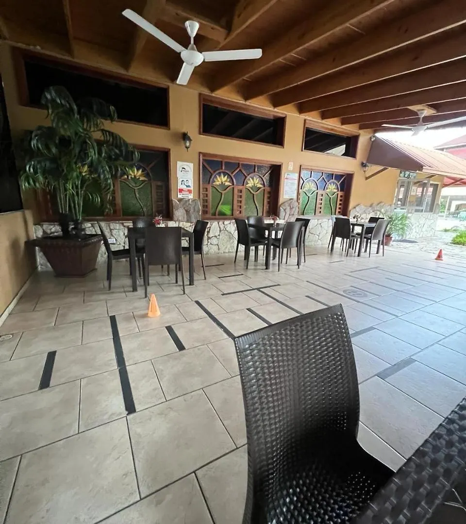 Hotel Tropicana La Viva